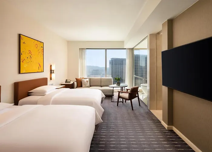 Grand Hyatt Hotel 5*