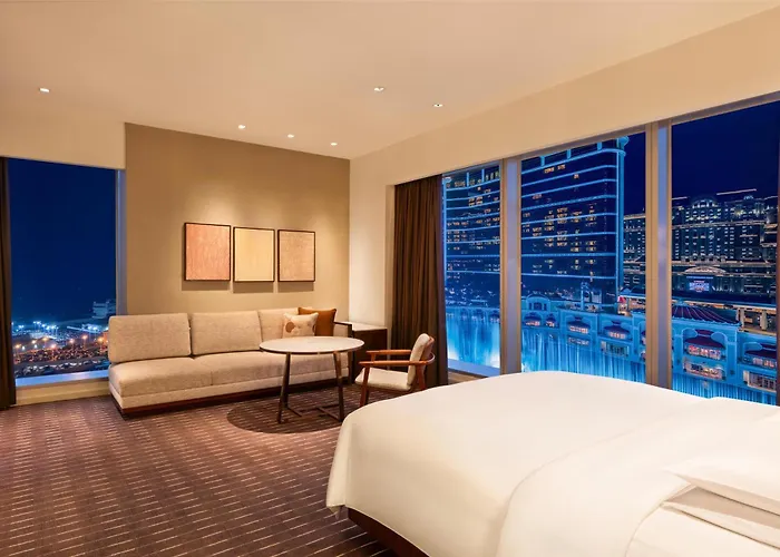Grand Hyatt Hotel 5*