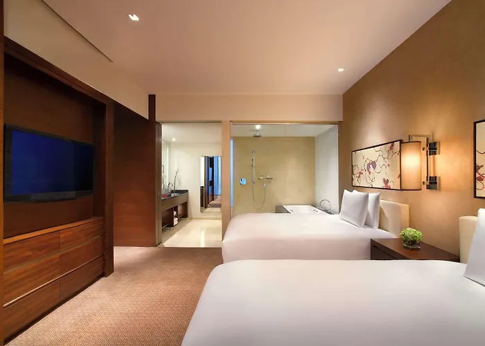 Grand Hyatt Hotel 5*